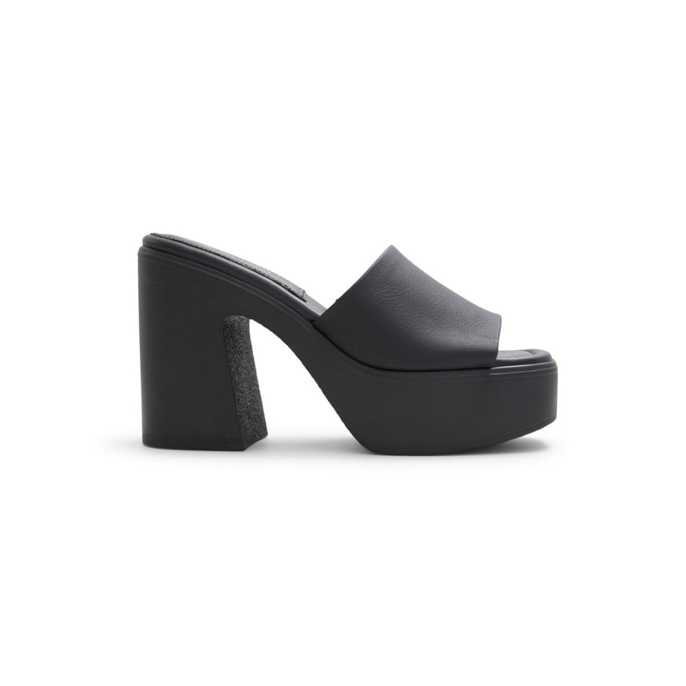 Call it Spring Palomaa Mules